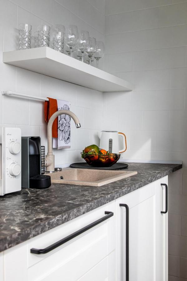 Designer Flat For 4, Heart Of Bucharest, Kitchen Villa Kültér fotó